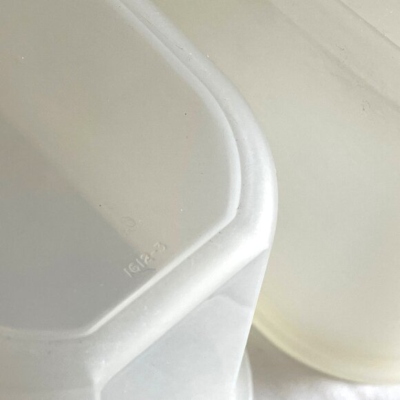 Tupperware 17pc Lot Oval #2 Modular Mates 4.5” Tall 1618 w Some Seals 1618 Red - Picture 15 of 16